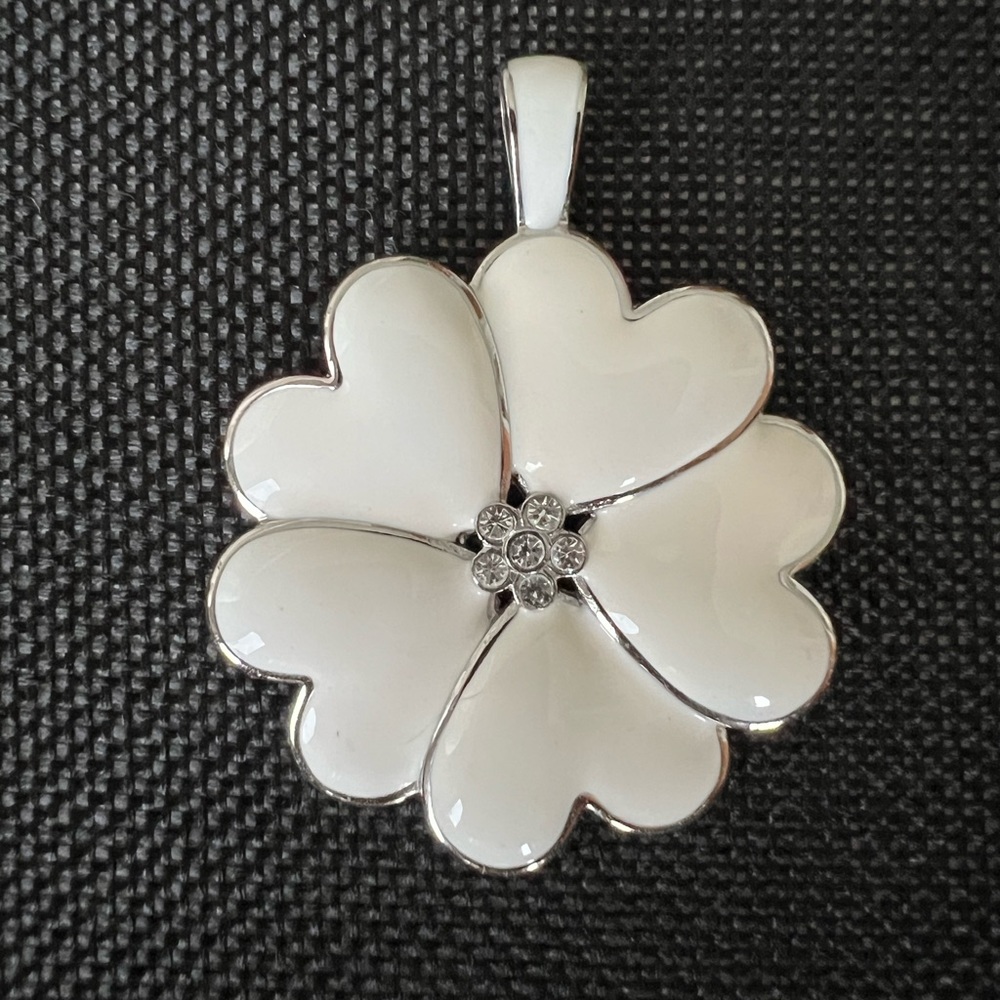 Lia Sophia Flower/Heart Pendant